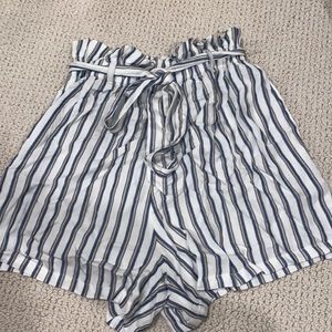 Hollister Ultra High-Rise Striped Paper Bag Shorts XS